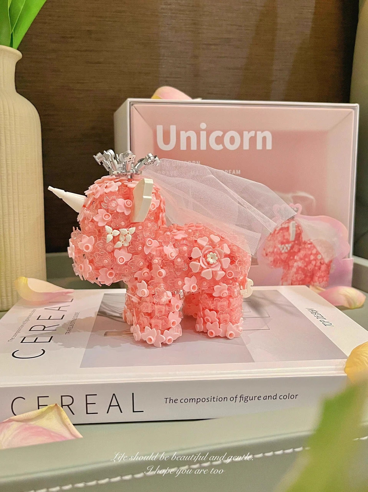 Building Block Gift Girl Flower Unicorn Ornaments Fantasy Creative Small Particles Building Blocks Toy